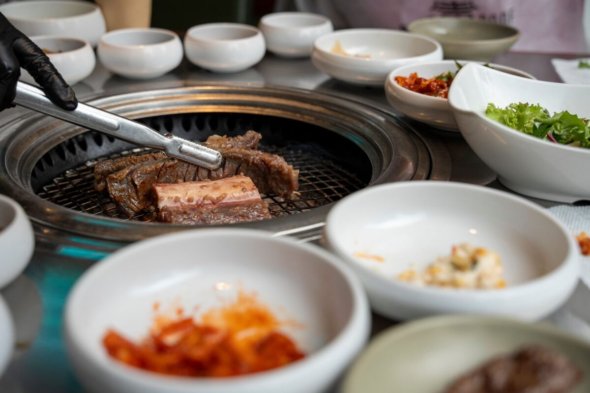 Seok : le chef coréen Mingoo Kang installe sa cuisine du jang au Park Hyatt Paris-Vendôme